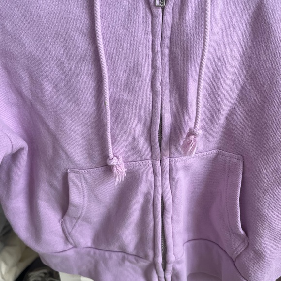 Brandy Melville cropped purple zip up sweatshirt - Picture 4 of 5